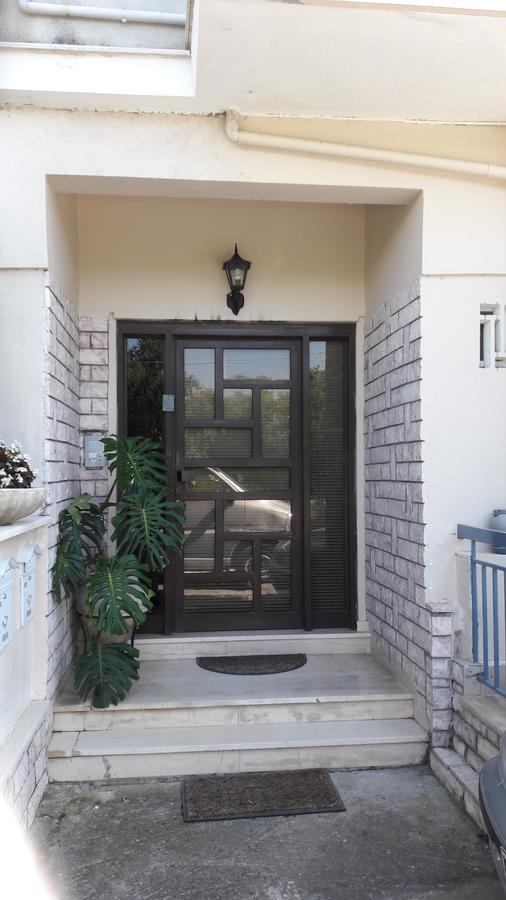 Family Apartments Mesolóngion Екстериор снимка