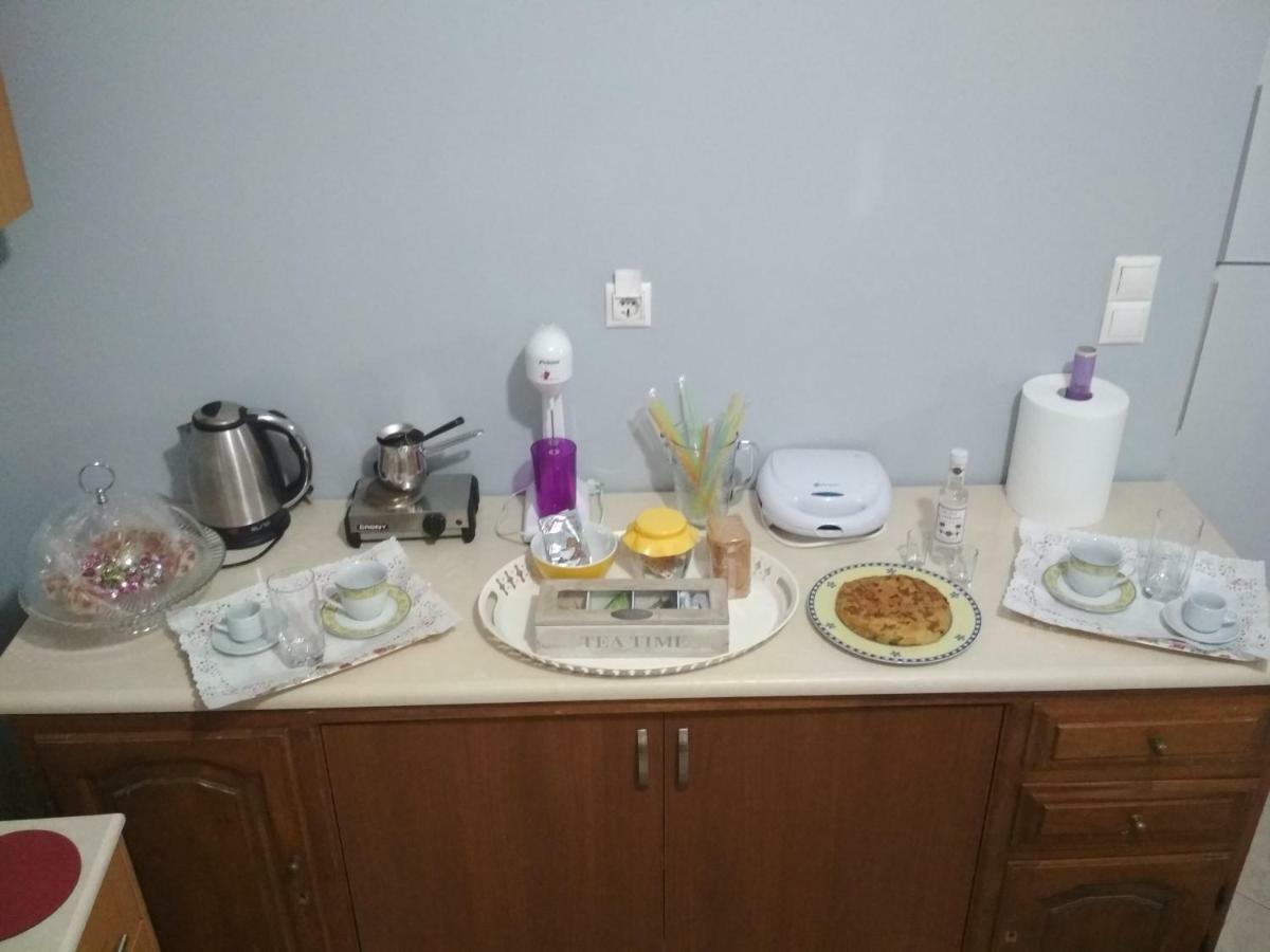 Family Apartments Mesolóngion Екстериор снимка