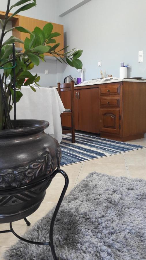 Family Apartments Mesolóngion Екстериор снимка