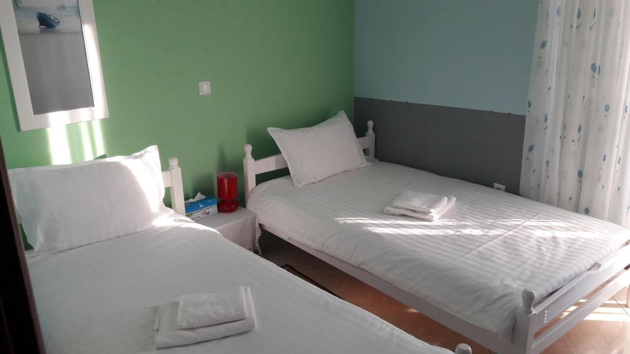 Family Apartments Mesolóngion Екстериор снимка